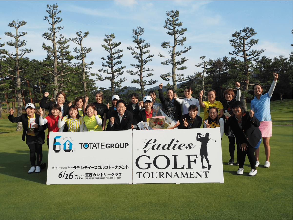 植田選手には川西社長から優勝賞金と花束、副賞の株式会社広島ゴルフショップ ダイナマイト様からの商品券が贈られました。